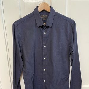 NEW ZARA Shirt in Slim Fit and Size Small
